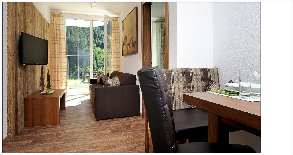 Alpenstern - Sommer Silvretta Card Premium Inklusive! Hotell Ischgl Rom bilde